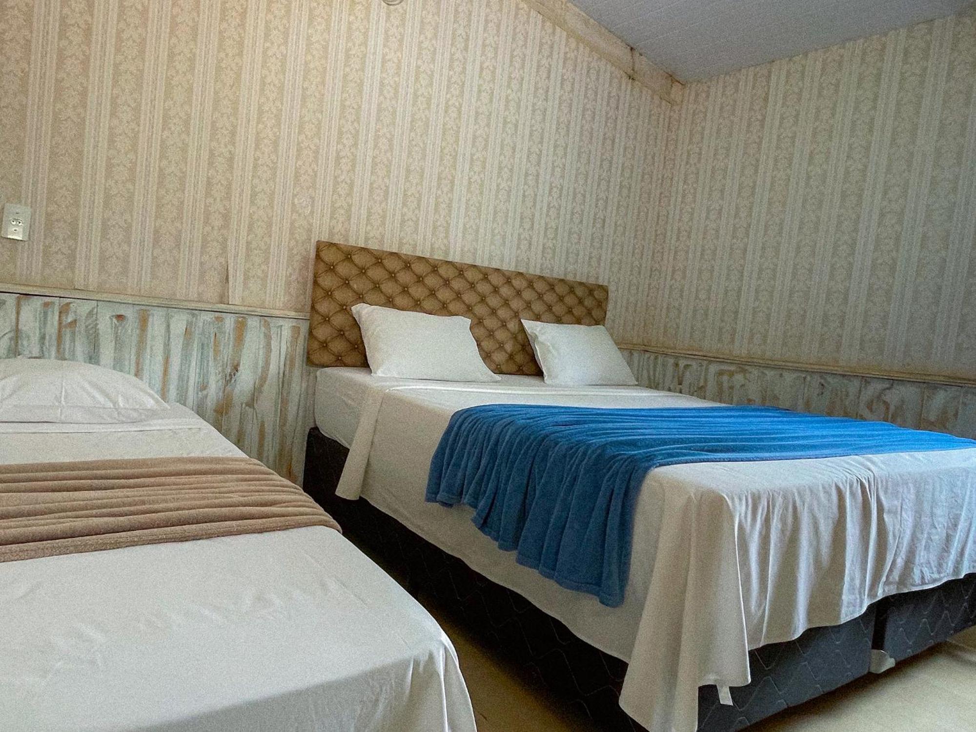 Ranchos 30 Fazenda Hotel Hidrolandia (Goias)