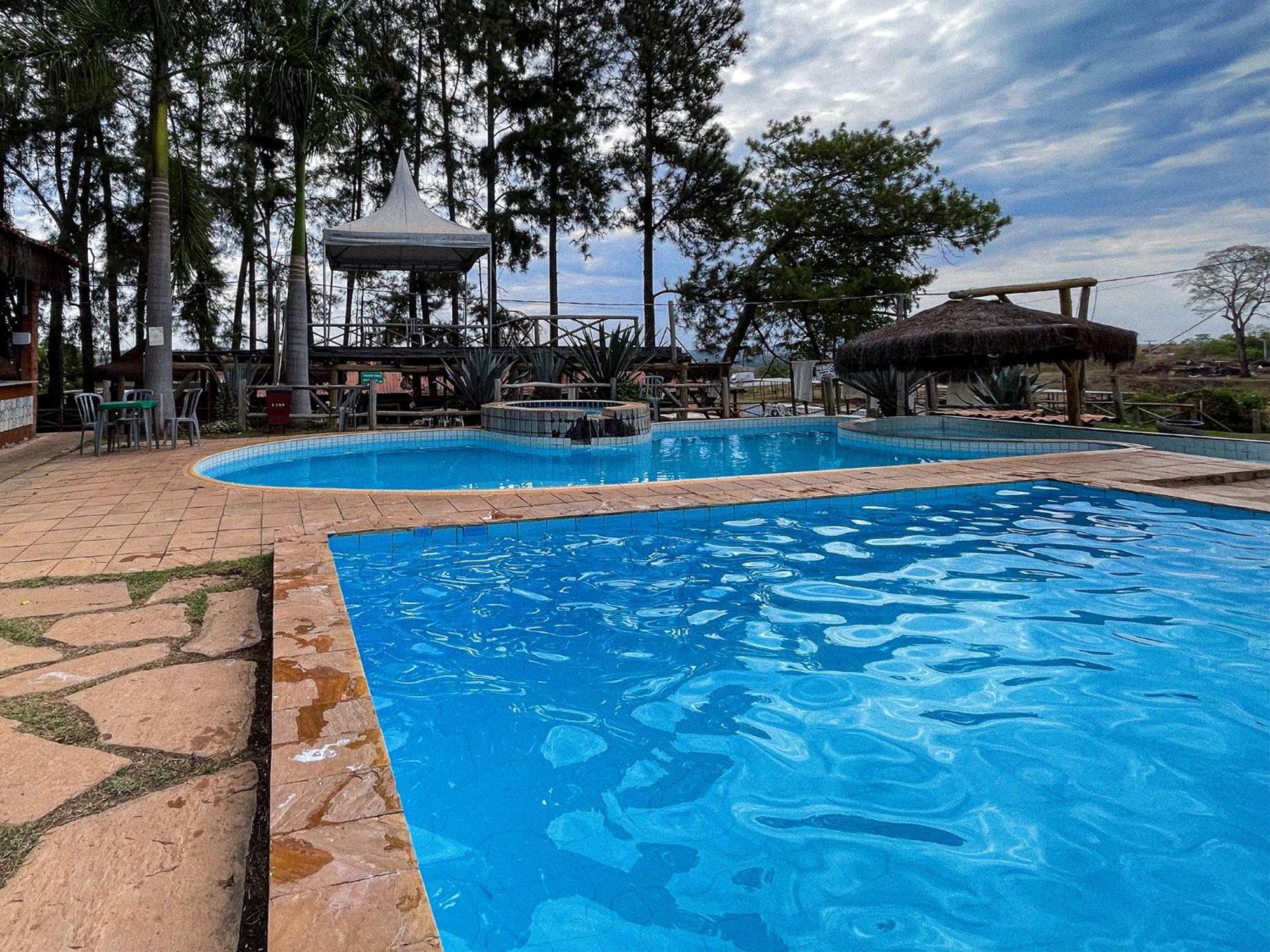 Ranchos 30 Fazenda 3* Hidrolandia (Goias)